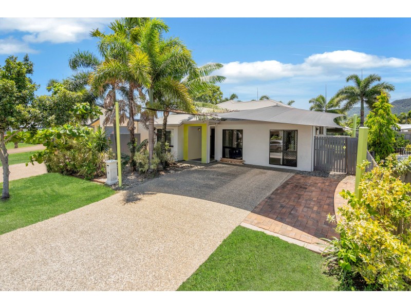 41 Norwood Crescent, Trinity Park QLD 4879