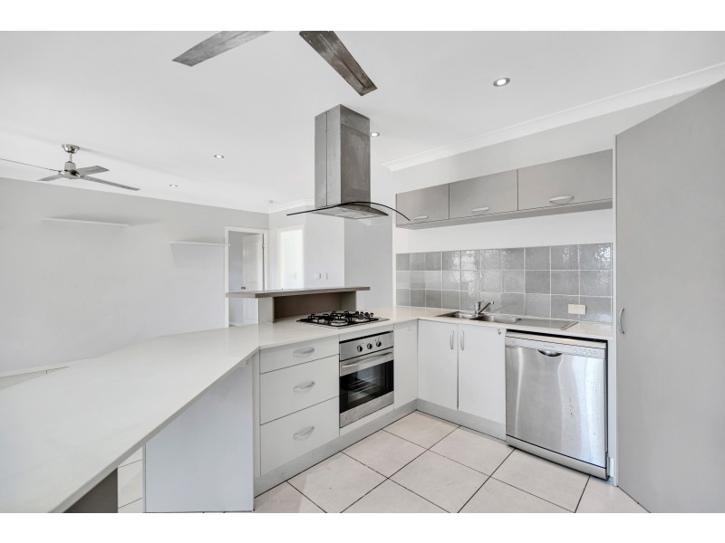 64 Norfolk Circuit, Redlynch QLD 4870