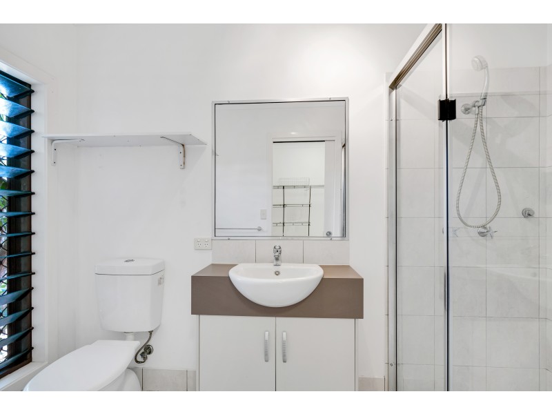 64 Norfolk Circuit, Redlynch QLD 4870