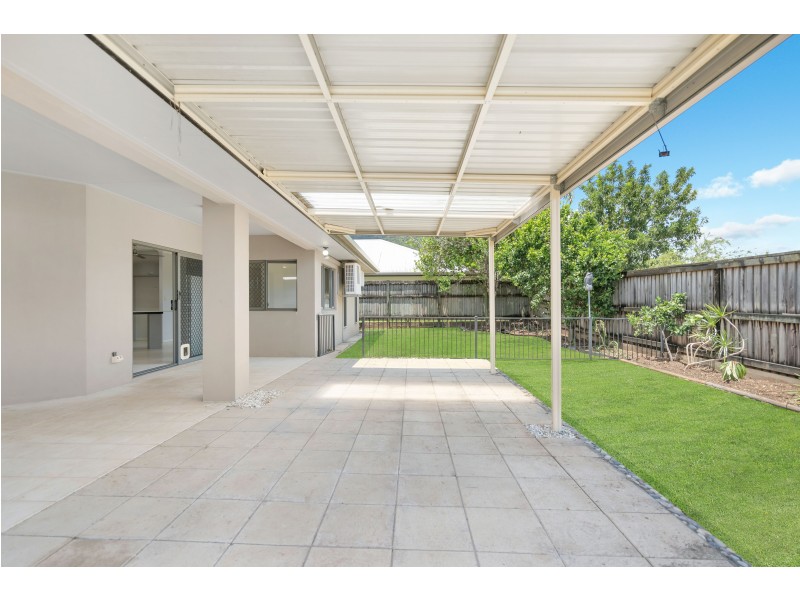 64 Norfolk Circuit, Redlynch QLD 4870