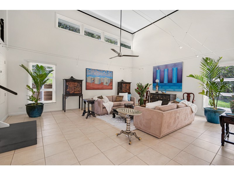 77 Walsh Street, Edge Hill QLD 4870