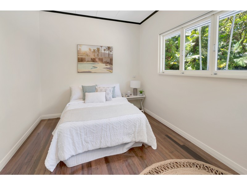 77 Walsh Street, Edge Hill QLD 4870