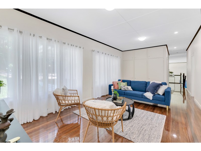 77 Walsh Street, Edge Hill QLD 4870