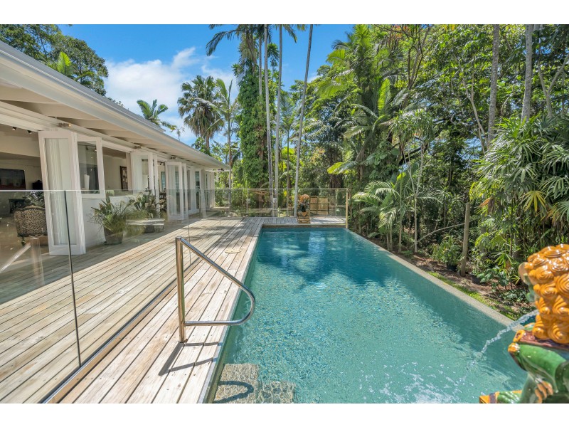 77 Walsh Street, Edge Hill QLD 4870