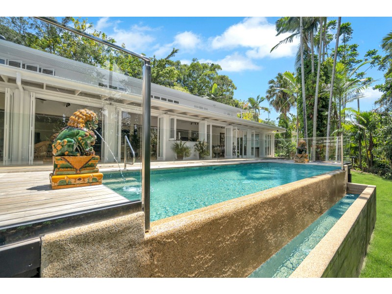 77 Walsh Street, Edge Hill QLD 4870
