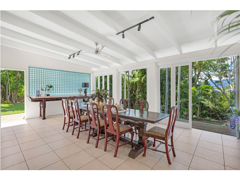 77 Walsh Street, Edge Hill QLD 4870