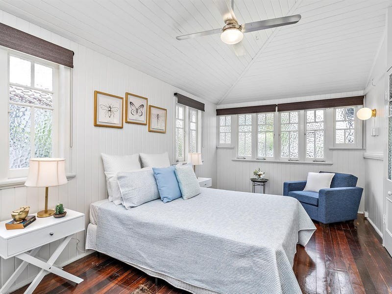 21 Rose Street, Westcourt QLD 4870