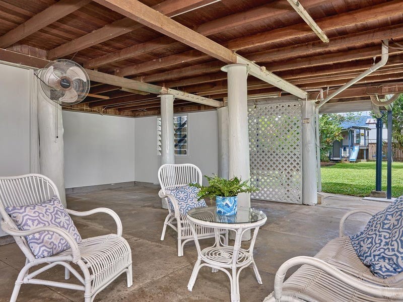 21 Rose Street, Westcourt QLD 4870