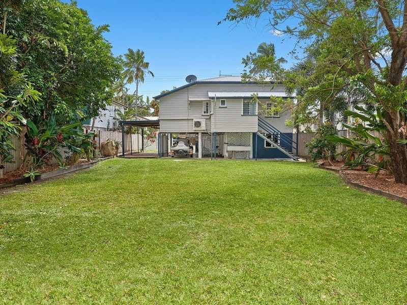 21 Rose Street, Westcourt QLD 4870