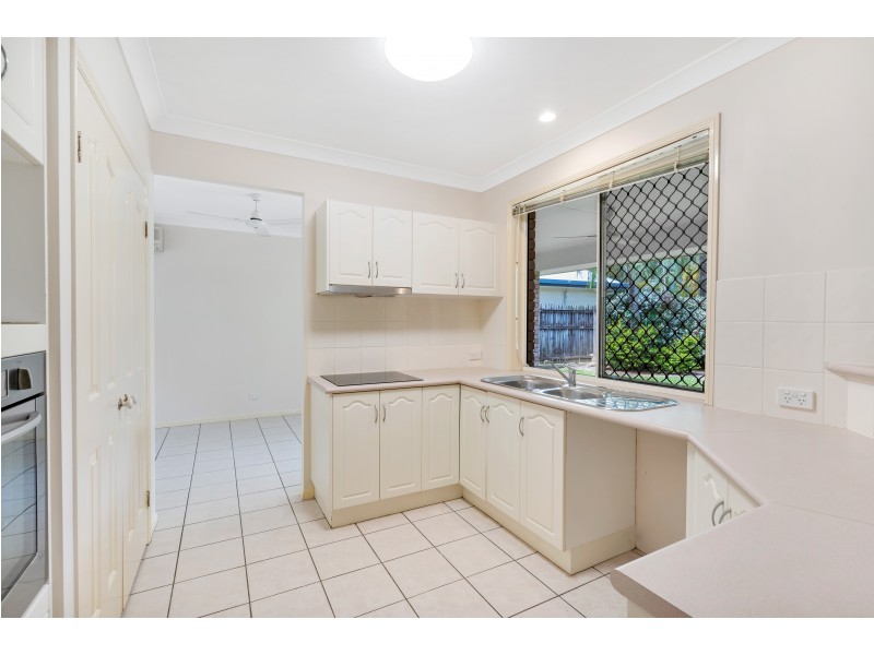 19 Taringa Street, Brinsmead QLD 4870