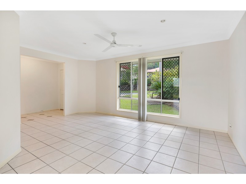 19 Taringa Street, Brinsmead QLD 4870