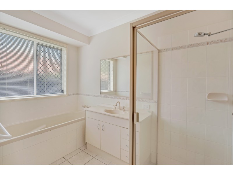 19 Taringa Street, Brinsmead QLD 4870