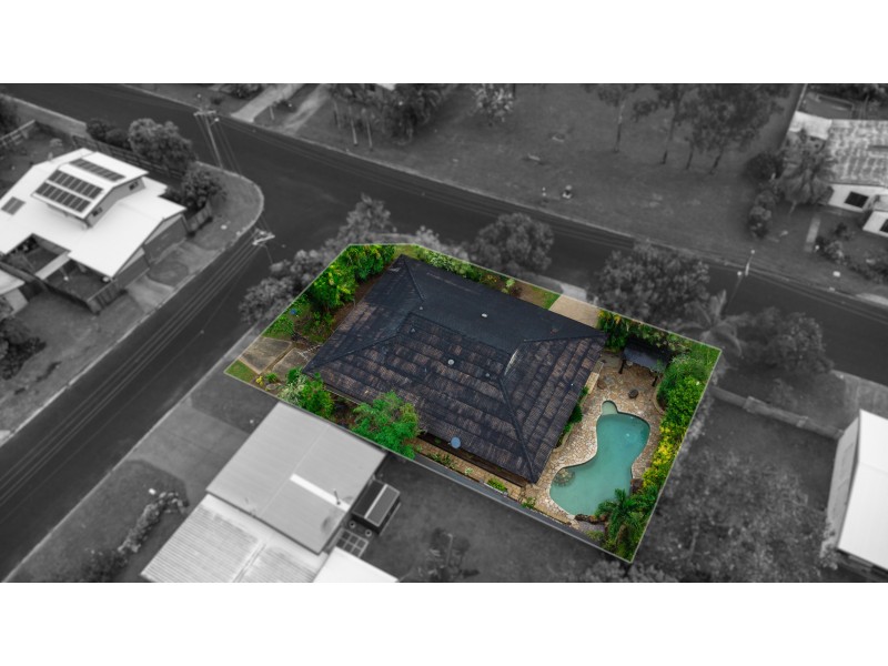 1 Ponticello Street, Whitfield QLD 4870