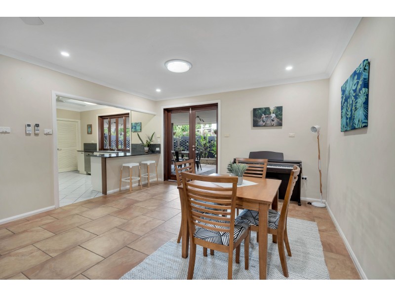 1 Ponticello Street, Whitfield QLD 4870