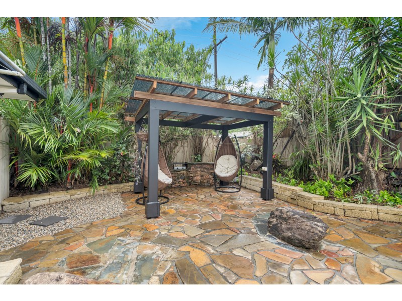 1 Ponticello Street, Whitfield QLD 4870