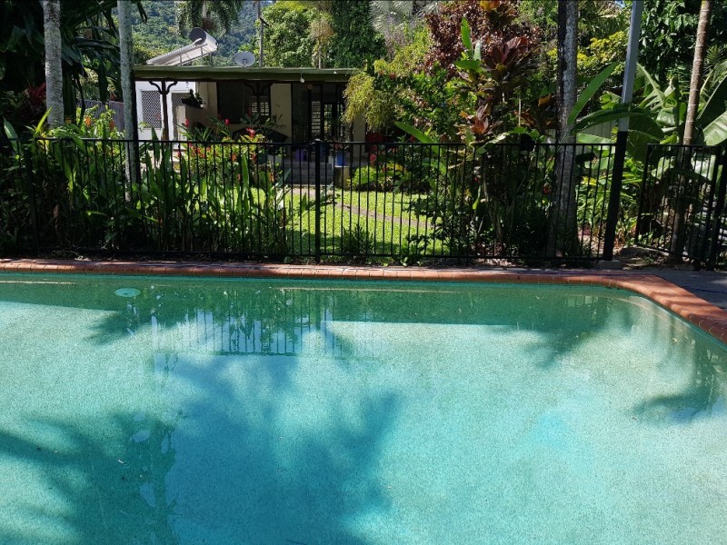 21 Fogarty Street, Whitfield QLD 4870