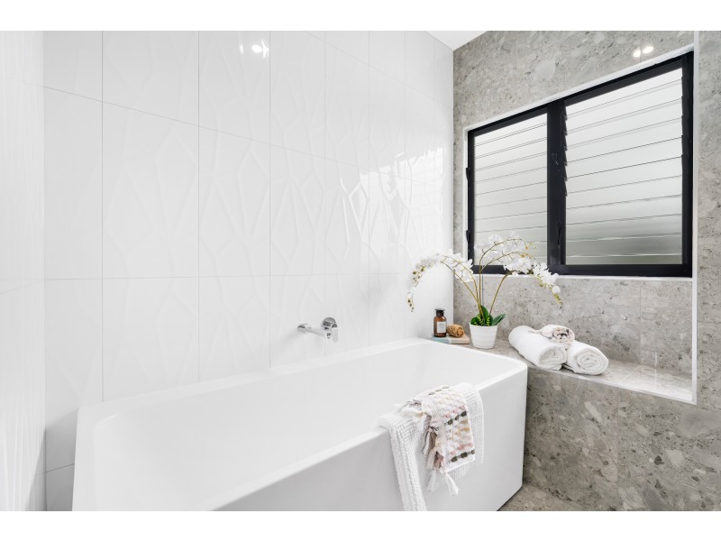 17B Smith Street, Cairns North QLD 4870