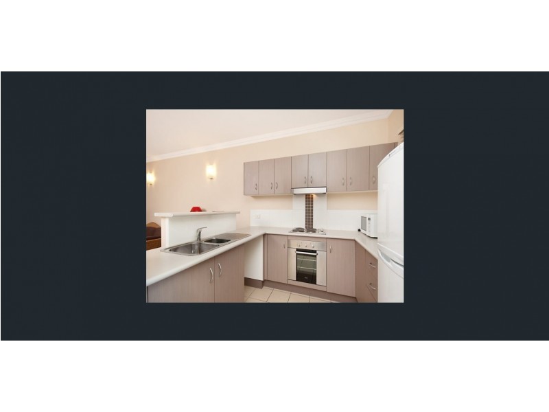 303/2-8 Centenary Close, Manoora QLD 4870