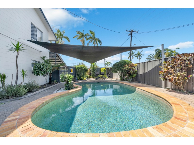 1/21 Creedy Street, Westcourt QLD 4870