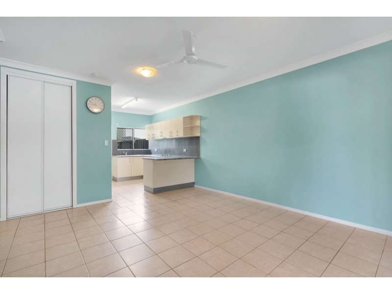 1/21 Creedy Street, Westcourt QLD 4870