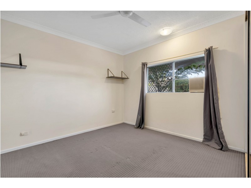 1/21 Creedy Street, Westcourt QLD 4870