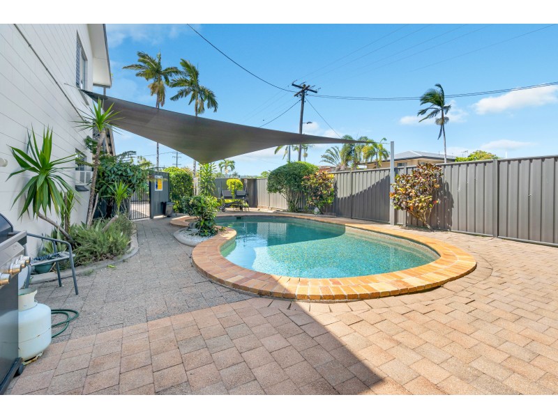 1/21 Creedy Street, Westcourt QLD 4870