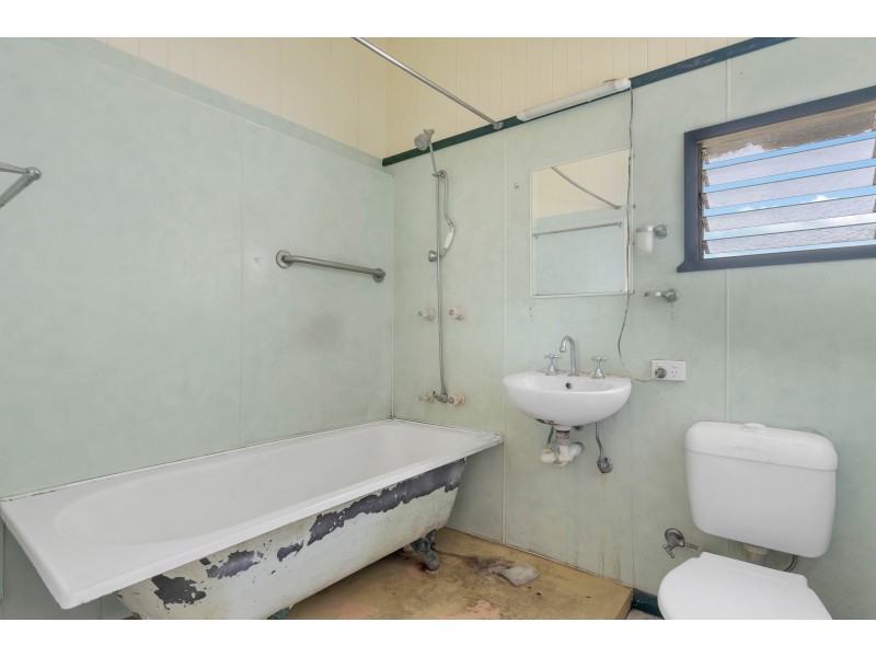 17 Victoria Street, Parramatta Park QLD 4870