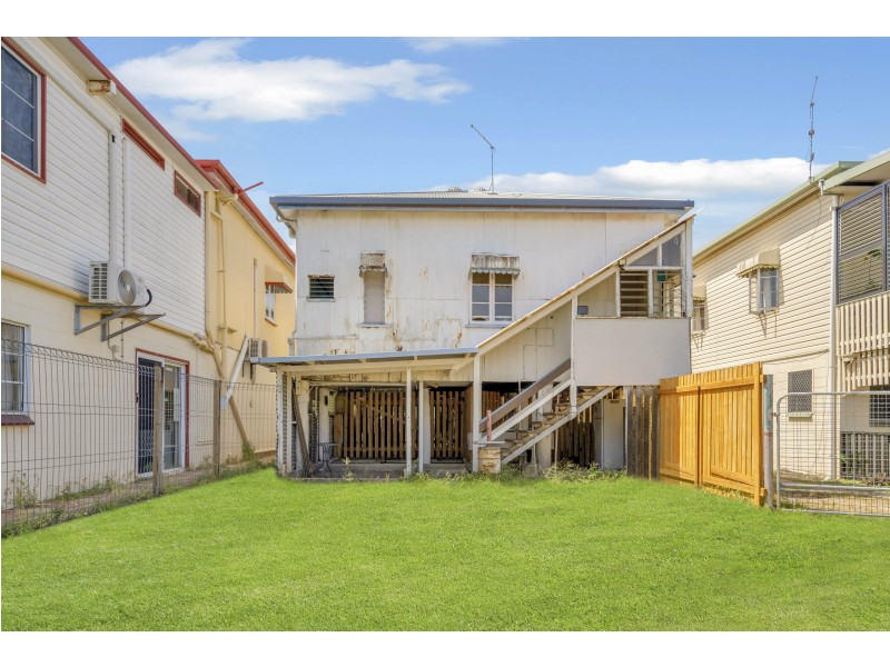 17 Victoria Street, Parramatta Park QLD 4870