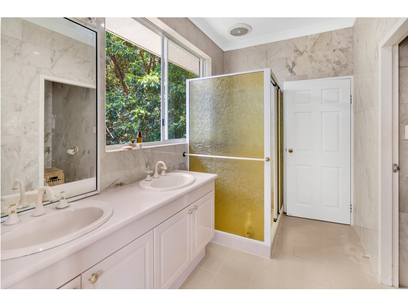 11 Honeysuckle Street, Bayview Heights QLD 4868