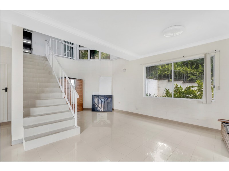 11 Honeysuckle Street, Bayview Heights QLD 4868