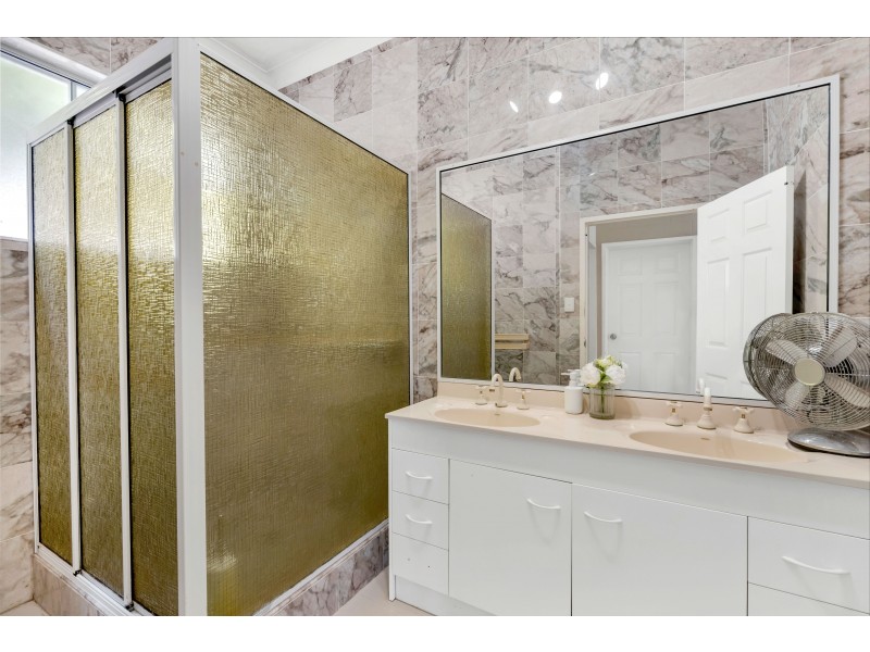 11 Honeysuckle Street, Bayview Heights QLD 4868