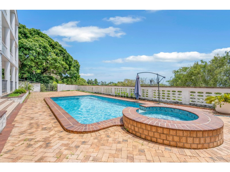 11 Honeysuckle Street, Bayview Heights QLD 4868