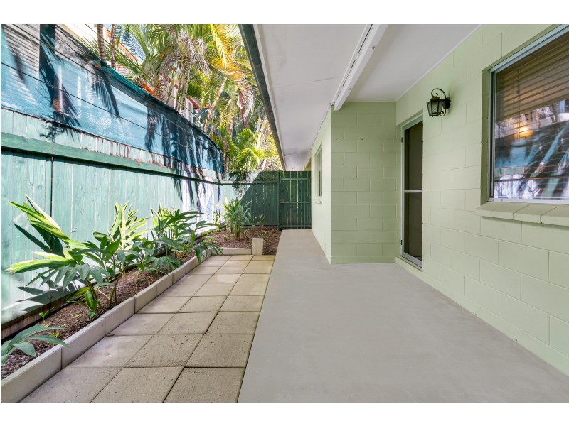 20 Best Street, Yorkeys Knob QLD 4878