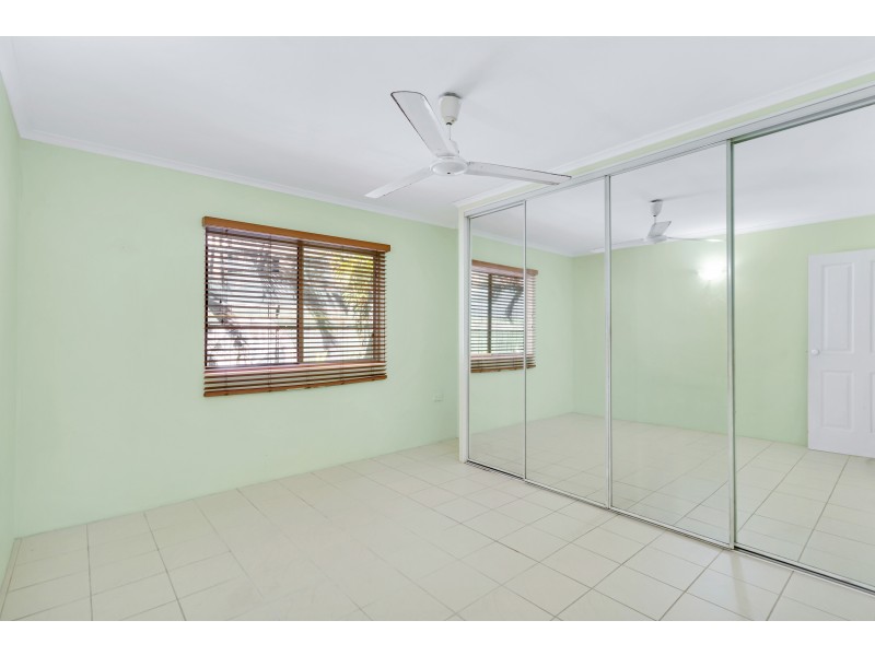 20 Best Street, Yorkeys Knob QLD 4878