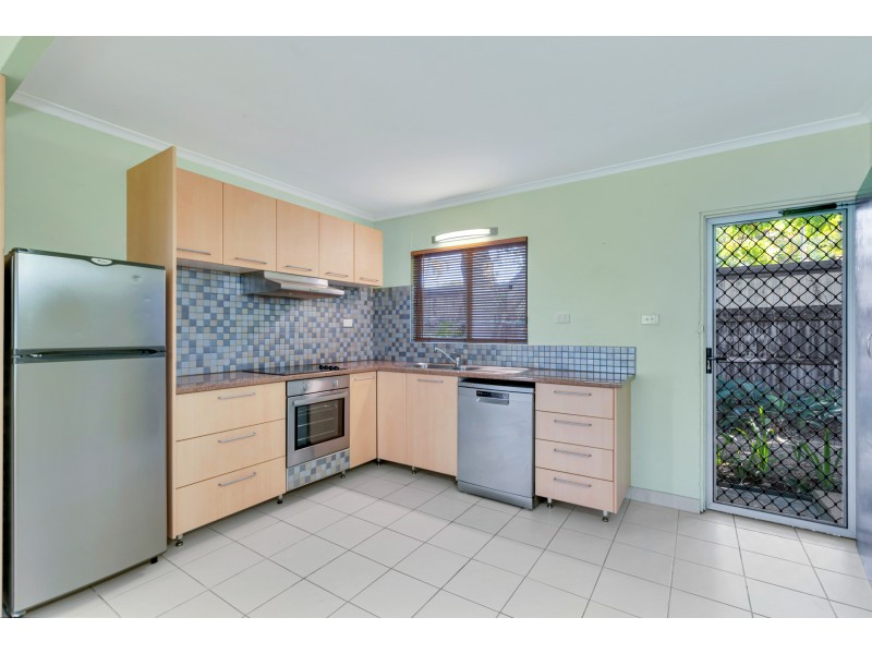 20 Best Street, Yorkeys Knob QLD 4878