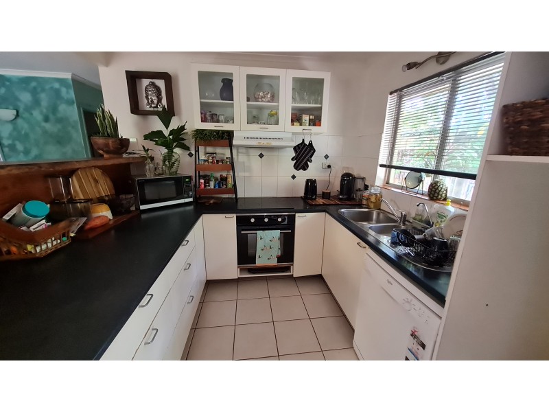 20 Best Street, Yorkeys Knob QLD 4878
