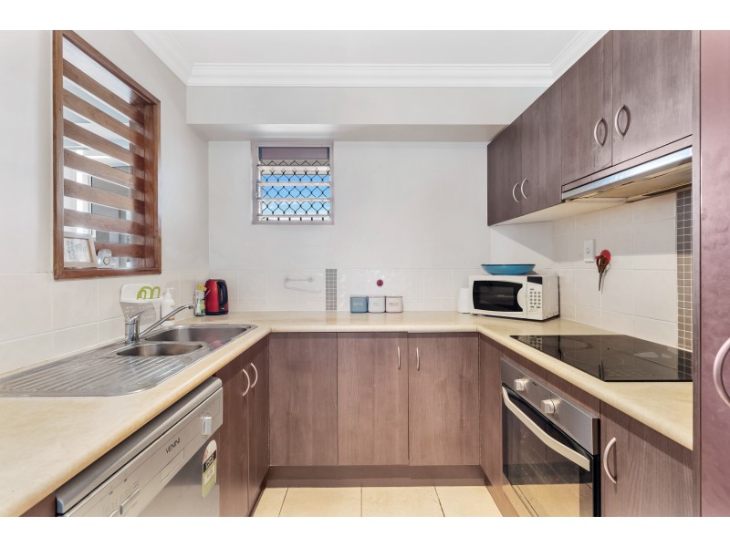 318/29-33 Springfield Crescent, Manoora QLD 4870