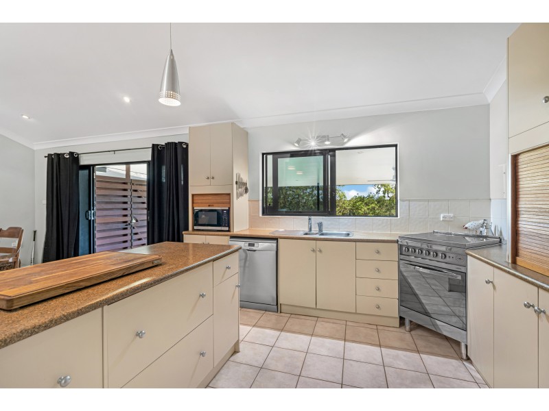 11 Canopy Close, Freshwater QLD 4870