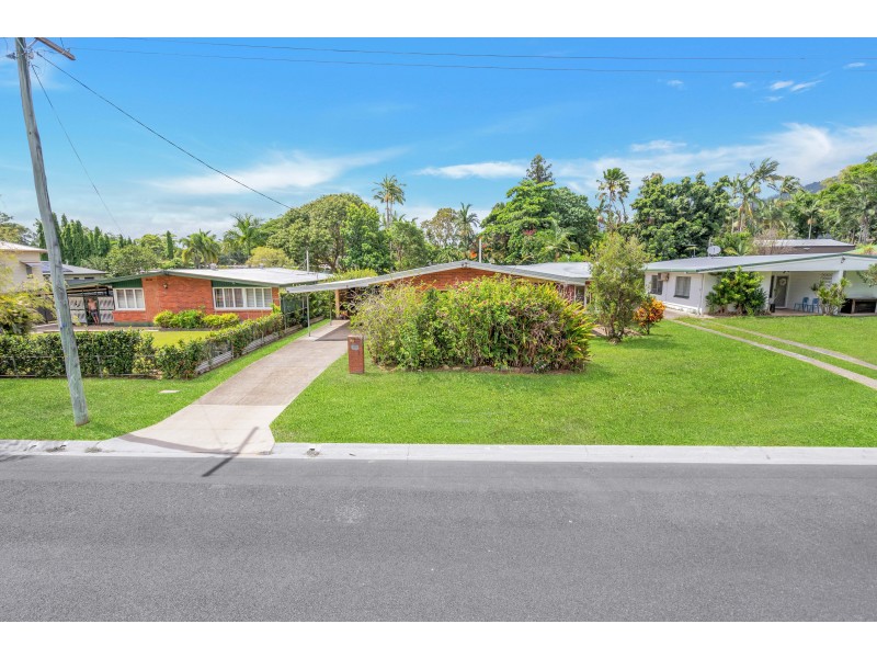 45 Miles Street, Manoora QLD 4870
