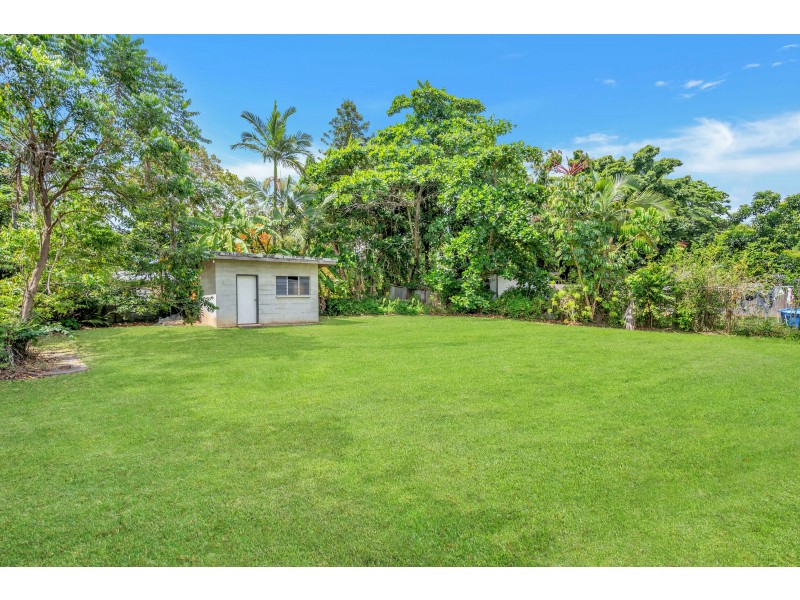 45 Miles Street, Manoora QLD 4870