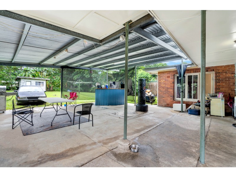 45 Miles Street, Manoora QLD 4870