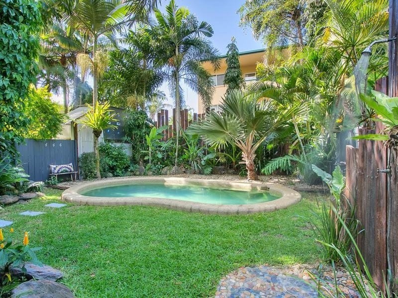 12 Cairns Street, Cairns North QLD 4870