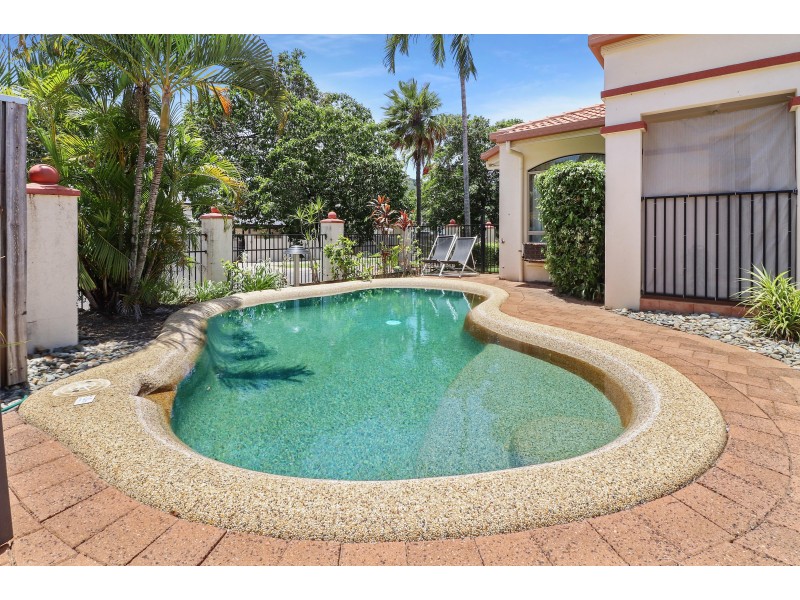 3/9-11 Oyster Court, Trinity Beach QLD 4879