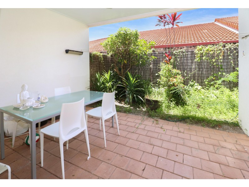 3/9-11 Oyster Court, Trinity Beach QLD 4879