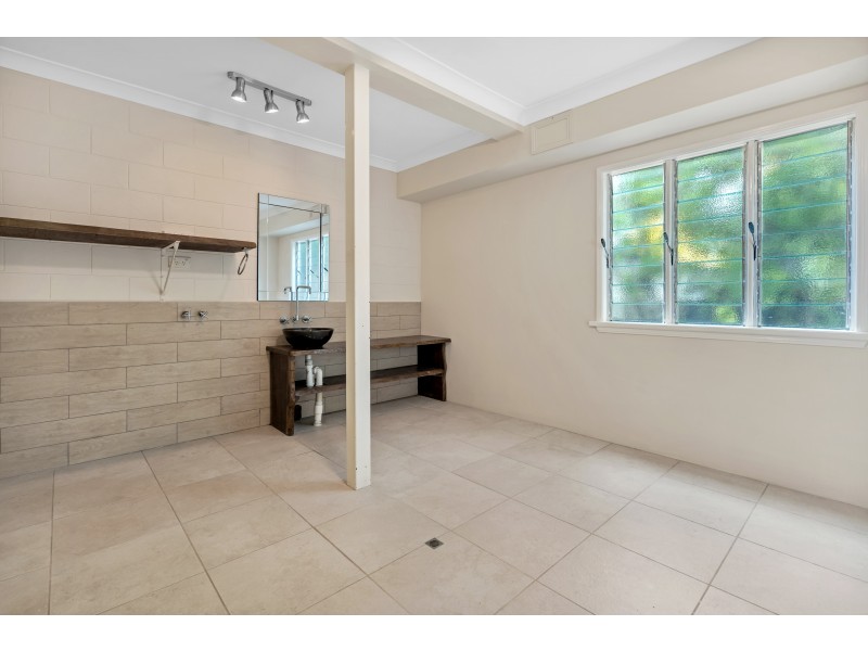 2/45 Marshall Street, Machans Beach QLD 4878