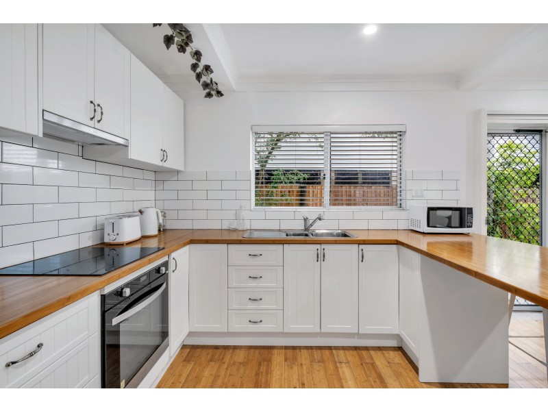 1/45 Marshall Street, Machans Beach QLD 4878