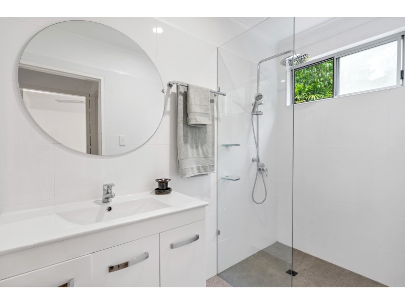 1/45 Marshall Street, Machans Beach QLD 4878