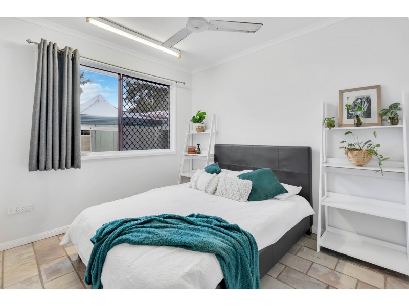 62 Mccormack Street, Manunda QLD 4870