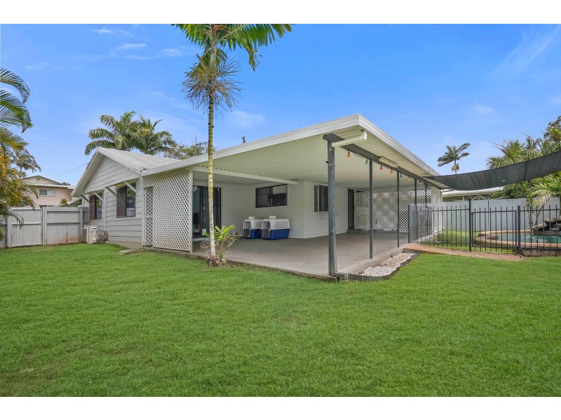 62 Mccormack Street, Manunda QLD 4870