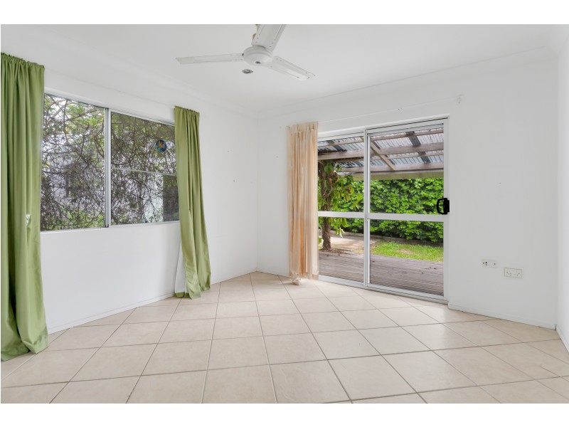 27 Lae Street, Trinity Beach QLD 4879